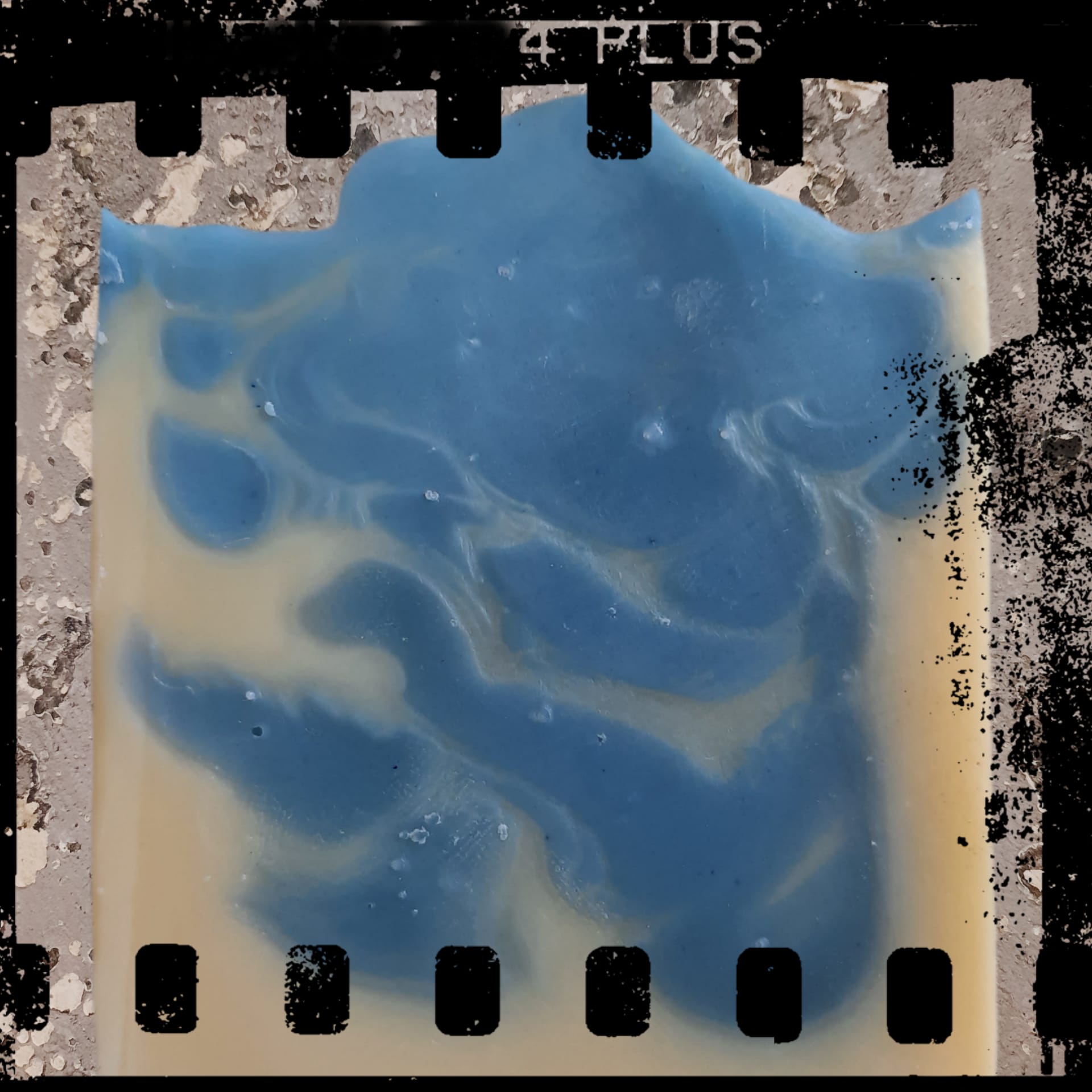 zeep Bleuet & Bourrache in zwart polaroid kader